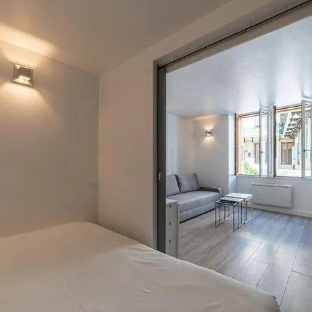 Rated 3 Stars In The Heart Of The Old Town Of Apartment Annecy
